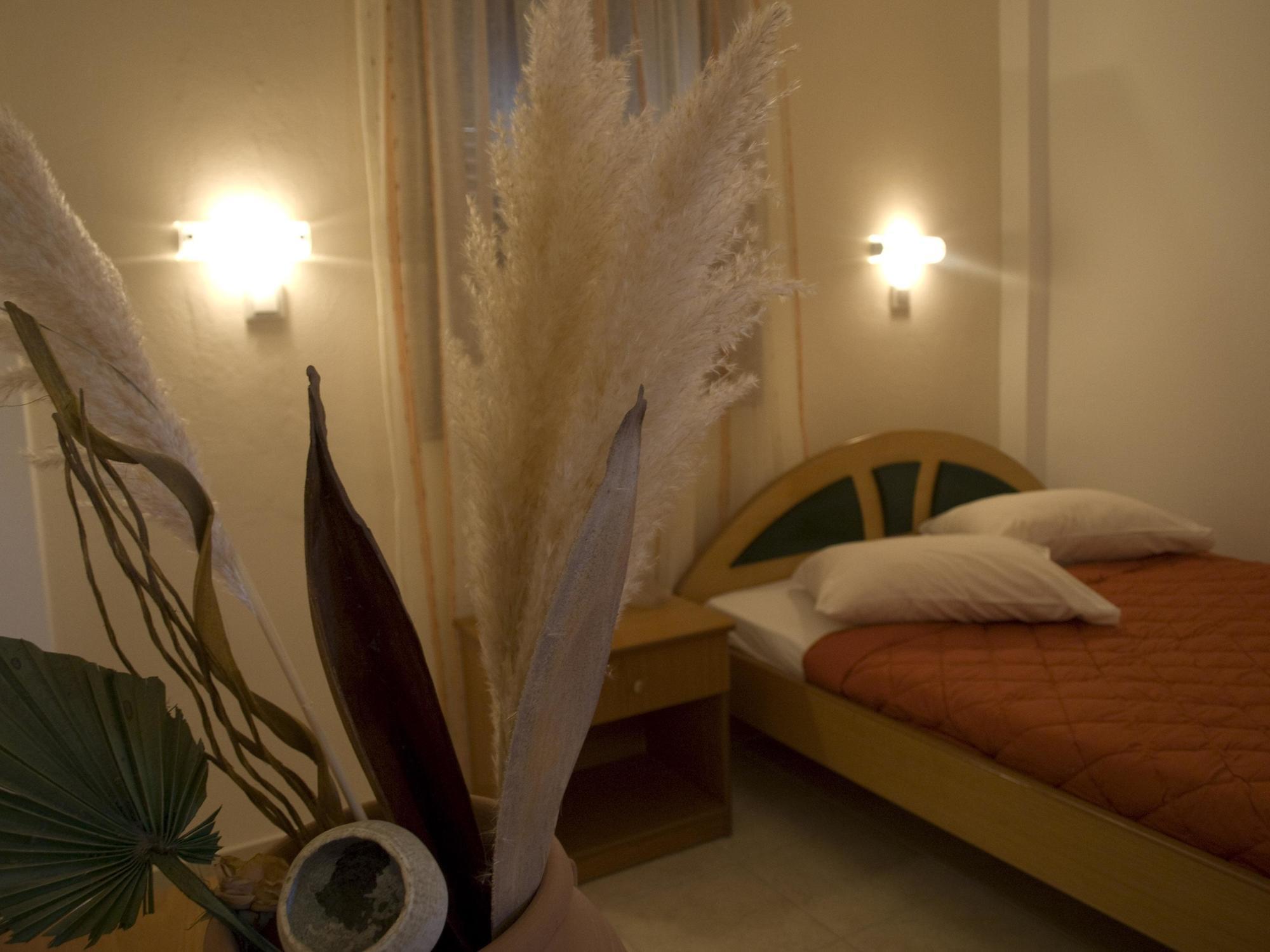 Galaxy Hotel 마일로포타스 외부 사진