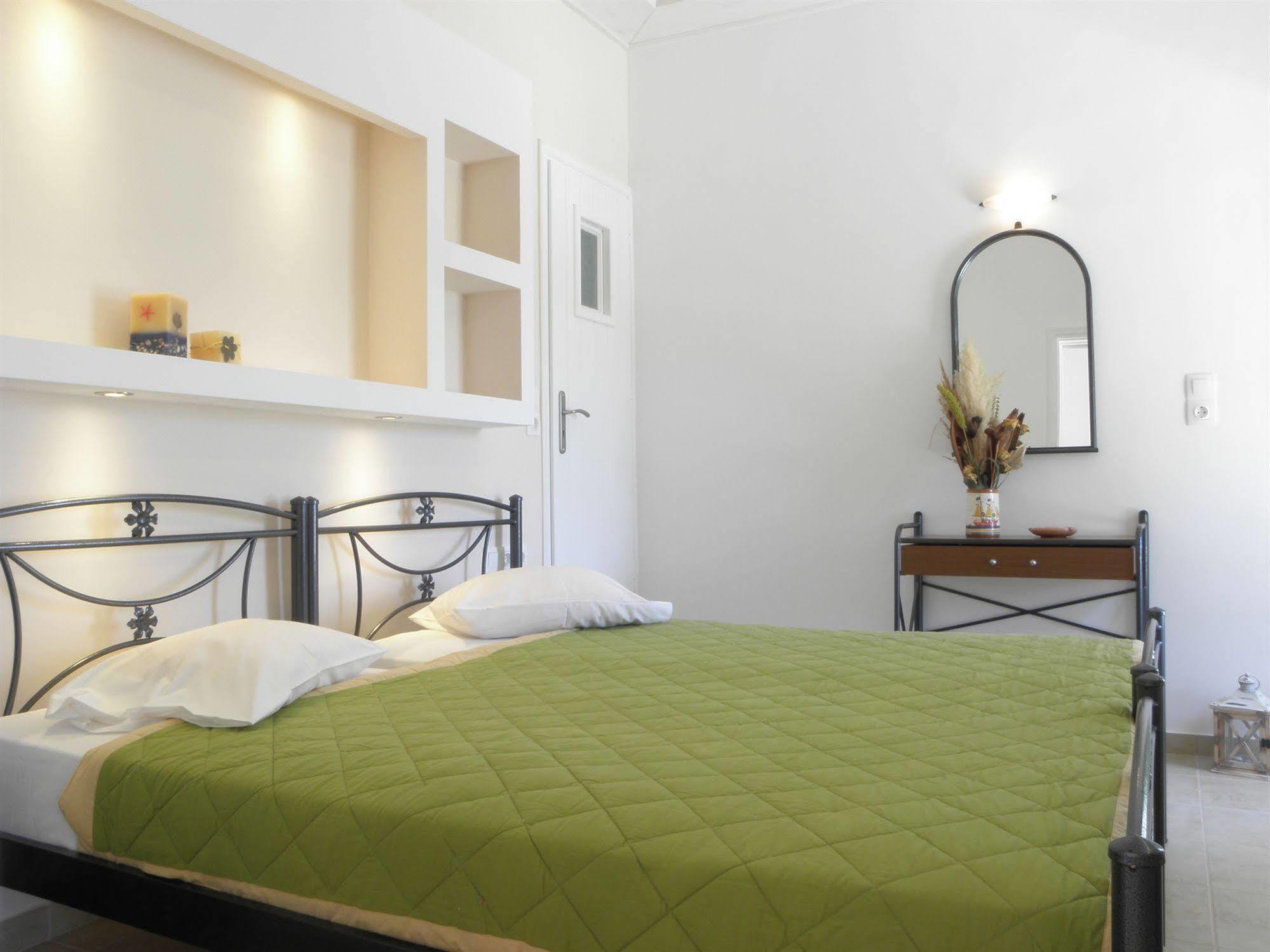 Galaxy Hotel 마일로포타스 외부 사진