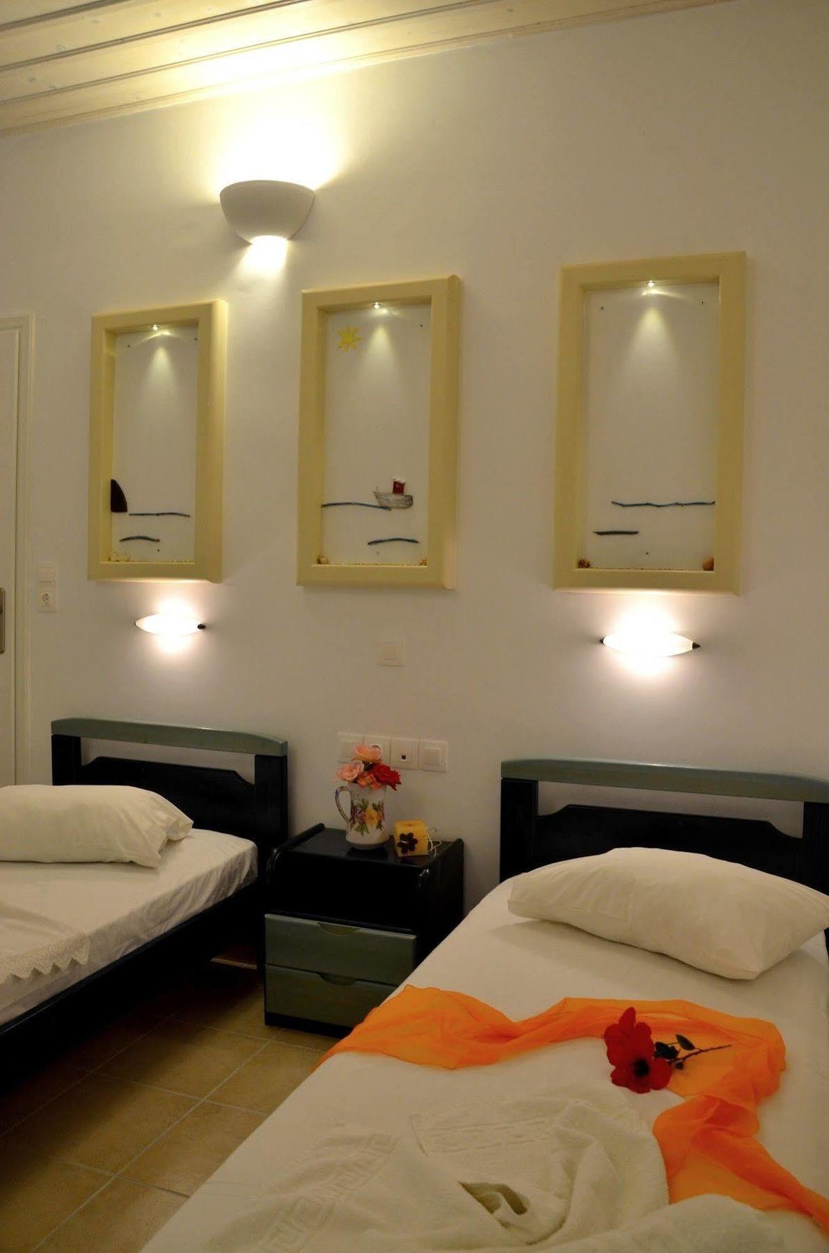 Galaxy Hotel 마일로포타스 외부 사진