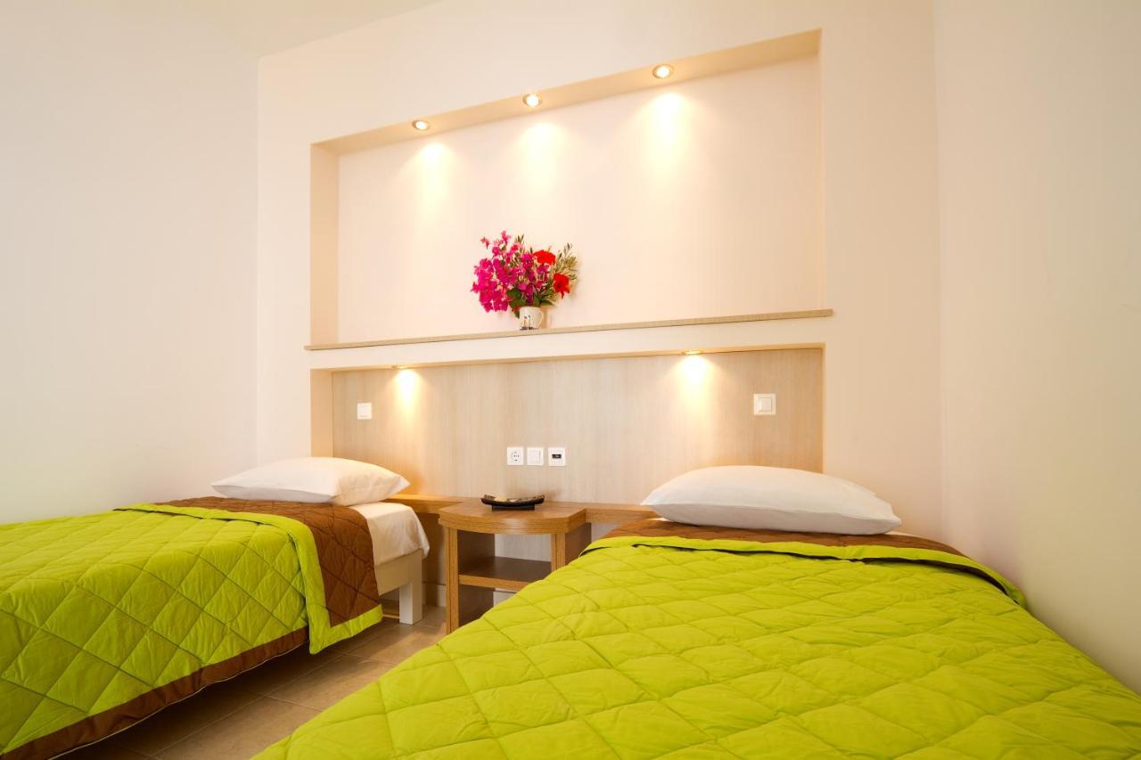 Galaxy Hotel 마일로포타스 객실 사진